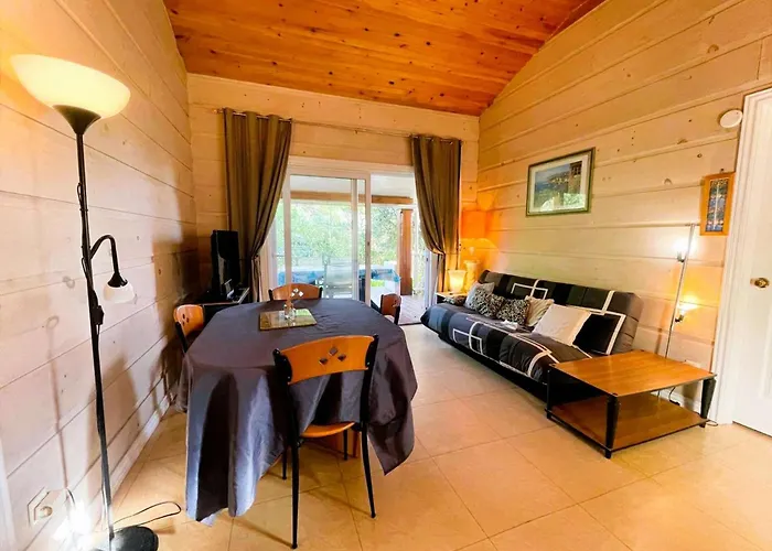 Chalé Gaspro15 - Maison 5 Pers Climatisée Résidence Avec Piscine à Proximité Des Plages Du Golfe De St Tropez Gassin